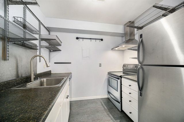 1325 S Maple Road Unit: 201, Ann Arbor, MI 48103