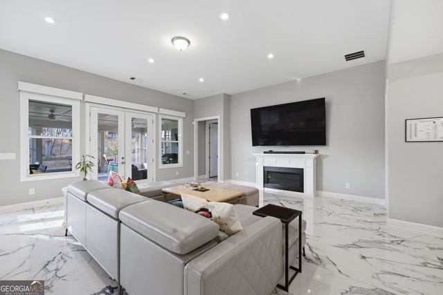 208 Rabun Court, Hoschton, GA 30548