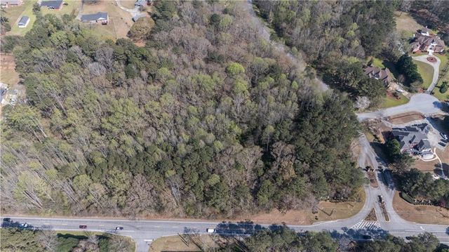 100 Longcreek Drive, Fayetteville, GA 30214