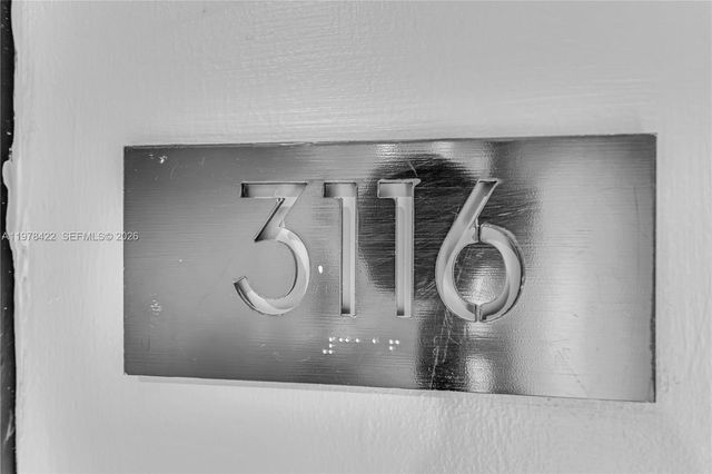 121 NE 34th St 3116, Miami, FL 33137