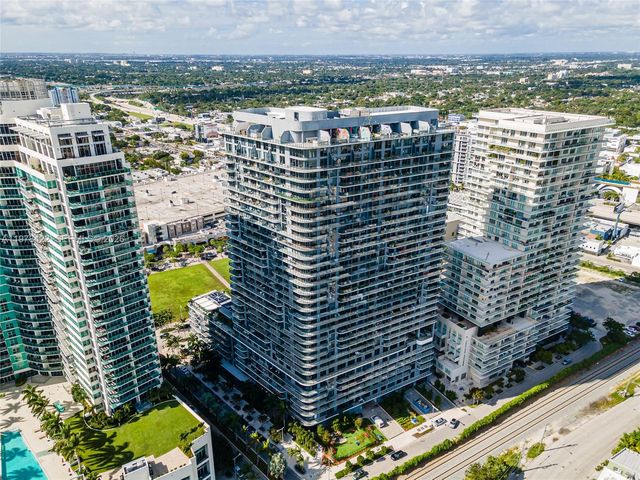 121 NE 34th St 3116, Miami, FL 33137
