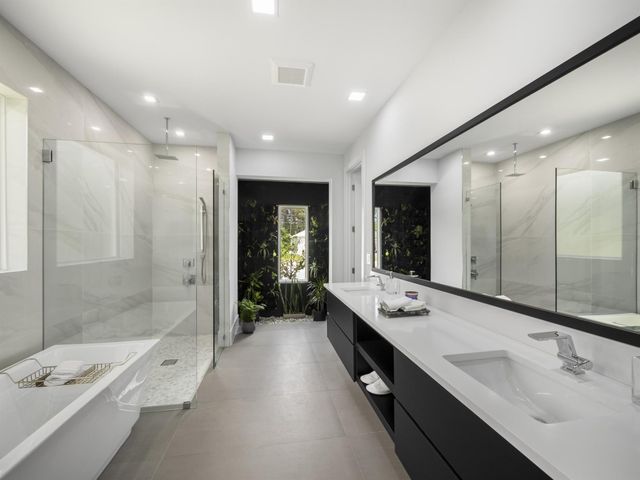 2565 SW Salzedo Avenue, Port St Lucie, FL 34987