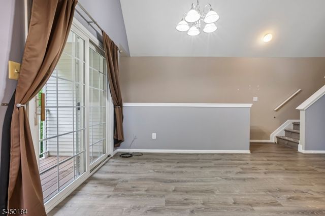 164 Cambridge Ct, Clifton City, NJ 07014