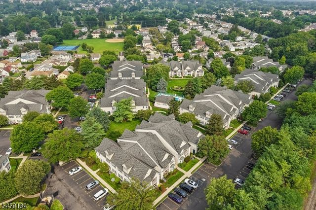 164 Cambridge Ct, Clifton City, NJ 07014