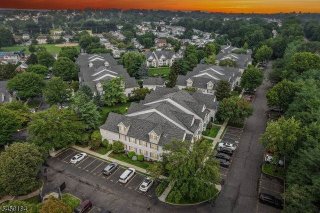 164 Cambridge Ct, Clifton City, NJ 07014
