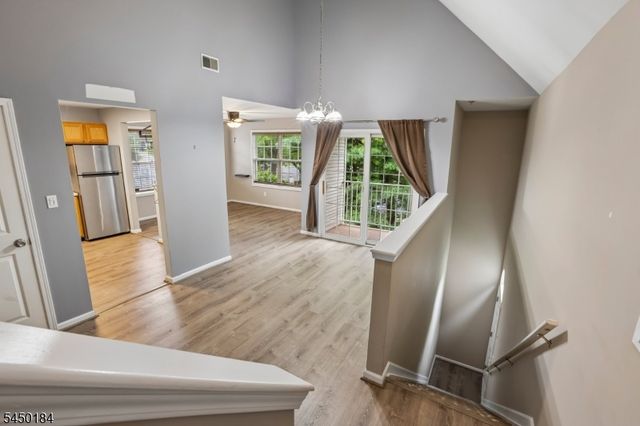 164 Cambridge Ct, Clifton City, NJ 07014