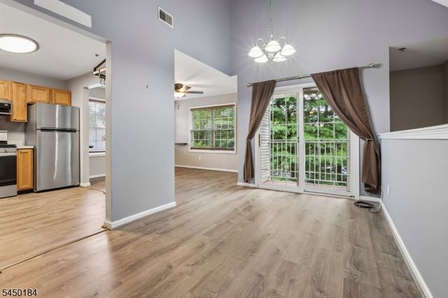 164 Cambridge Ct, Clifton City, NJ 07014