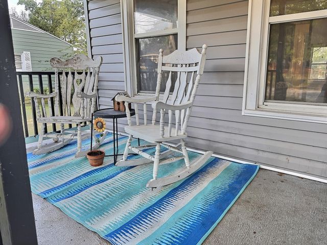 1239 N Main Street, Nevada, MO 64772