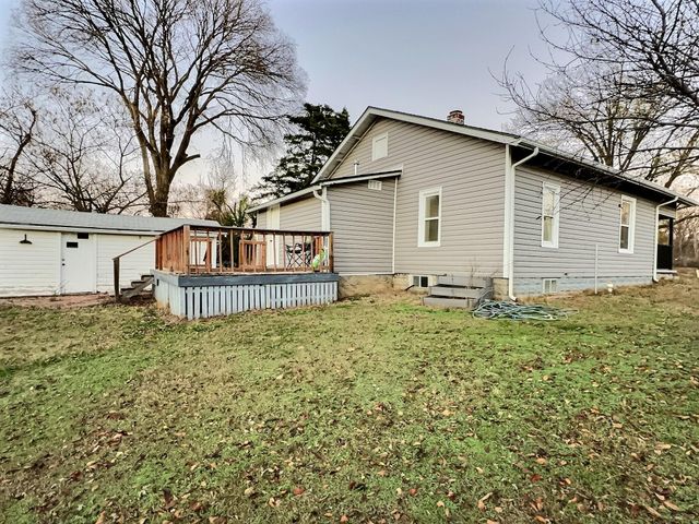 1239 N Main Street, Nevada, MO 64772