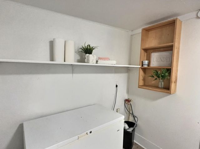 1239 N Main Street, Nevada, MO 64772