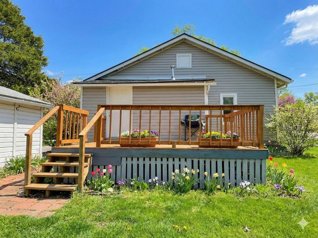 1239 N Main Street, Nevada, MO 64772