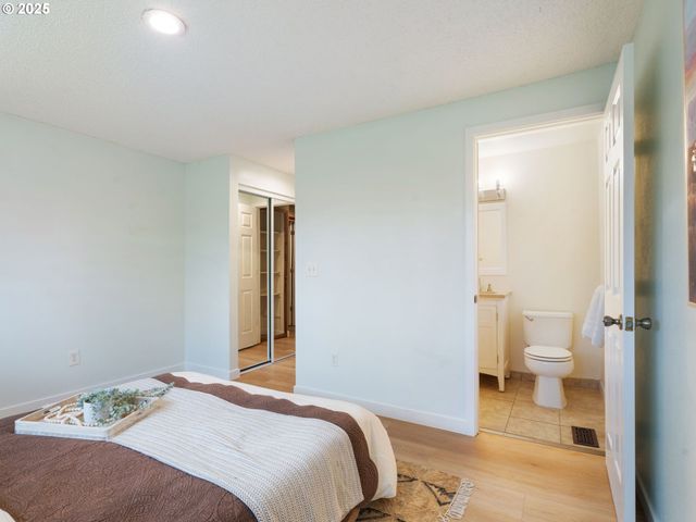 824 Se 207TH Ave, Gresham, OR 97030