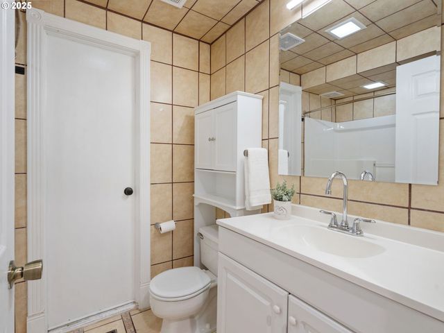 824 Se 207TH Ave, Gresham, OR 97030