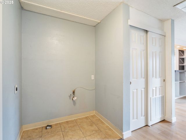 824 Se 207TH Ave, Gresham, OR 97030