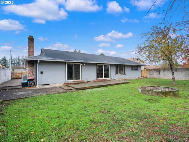 824 Se 207TH Ave, Gresham, OR 97030