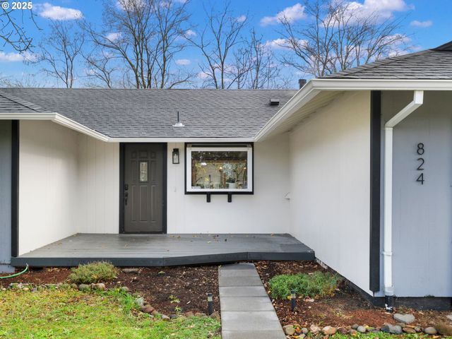 824 Se 207TH Ave, Gresham, OR 97030