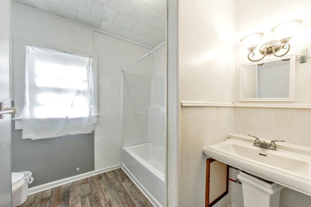 107 W 11th St, Larose, LA 70373