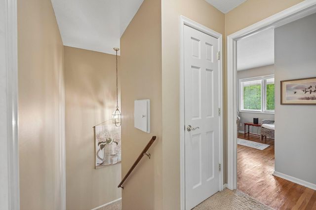 28 Birnamwood Drive, Burnsville, MN 55337