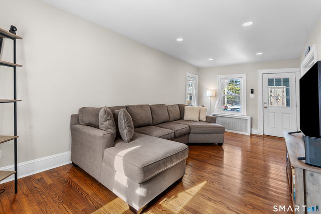 43 Crosby Street, West Hartford, CT 06119