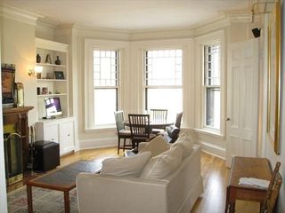 302 Commonwealth Ave D, Boston, MA 02115