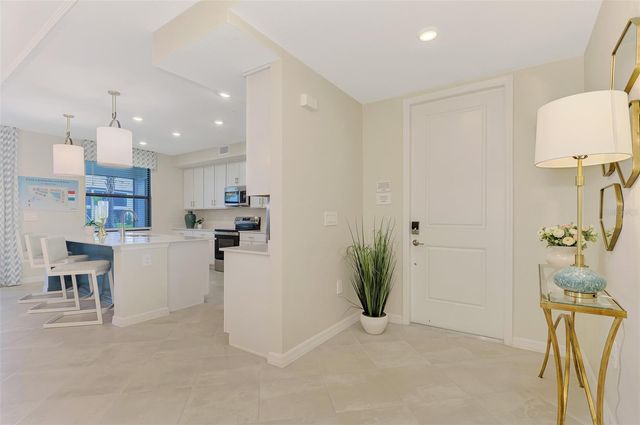 5632 SUMMIT POINTE CIRCLE 104, Bradenton, FL 34210