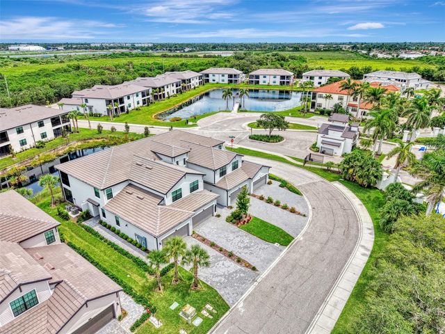 5632 SUMMIT POINTE CIRCLE 104, Bradenton, FL 34210