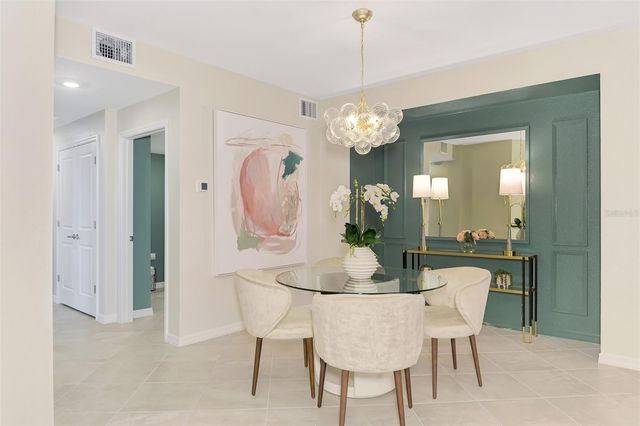 5632 SUMMIT POINTE CIRCLE 104, Bradenton, FL 34210