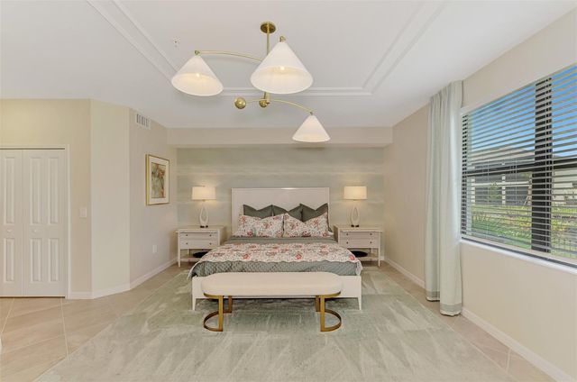 5632 SUMMIT POINTE CIRCLE 104, Bradenton, FL 34210