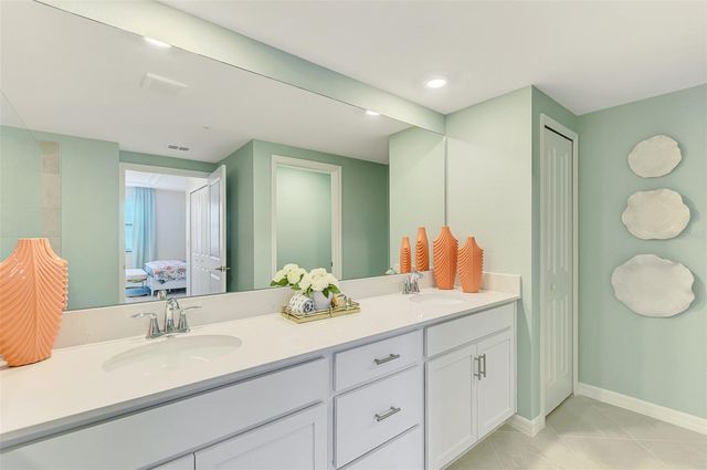 5632 SUMMIT POINTE CIRCLE 104, Bradenton, FL 34210