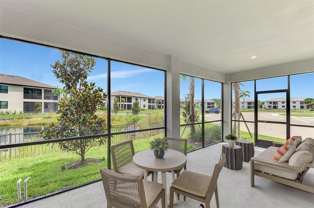 5632 SUMMIT POINTE CIRCLE 104, Bradenton, FL 34210