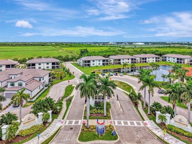 5632 SUMMIT POINTE CIRCLE 104, Bradenton, FL 34210
