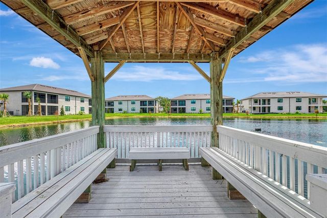 5632 SUMMIT POINTE CIRCLE 104, Bradenton, FL 34210