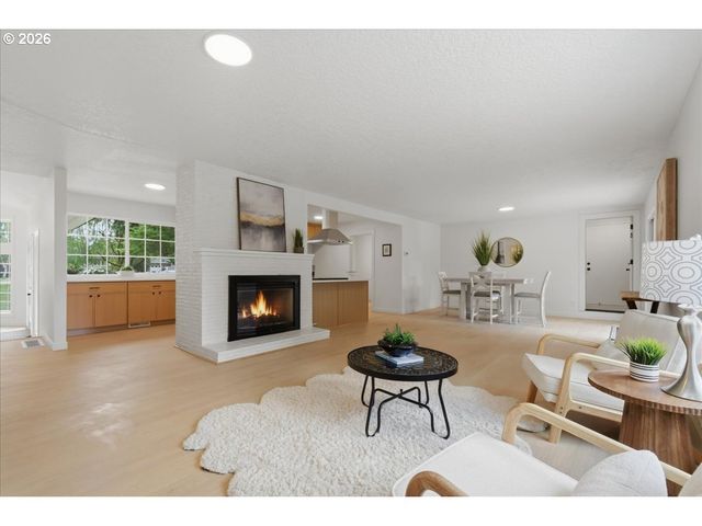 7204 Nw OVERLOOK Dr, Vancouver, WA 98665