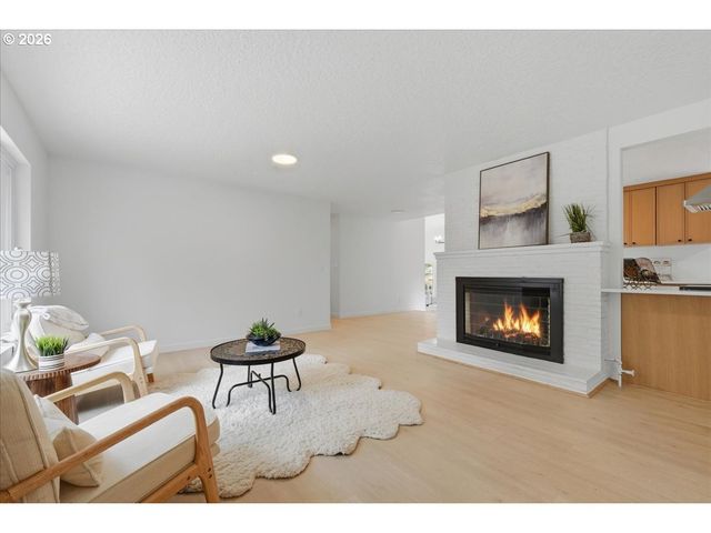 7204 Nw OVERLOOK Dr, Vancouver, WA 98665
