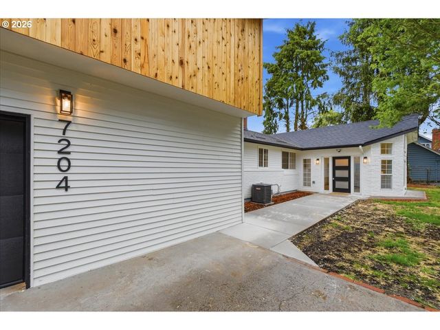 7204 Nw OVERLOOK Dr, Vancouver, WA 98665
