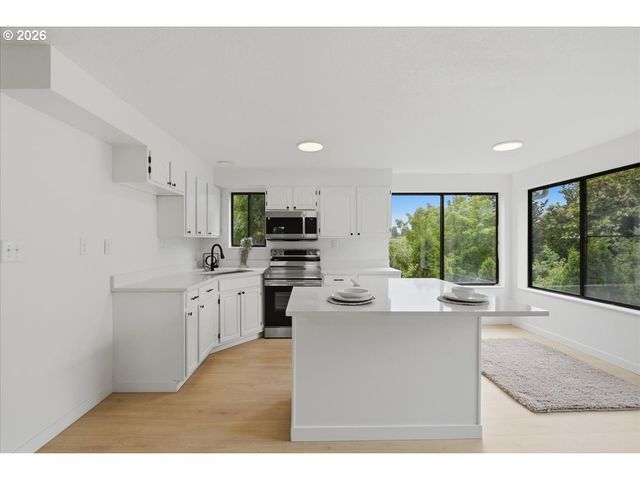 7204 Nw OVERLOOK Dr, Vancouver, WA 98665
