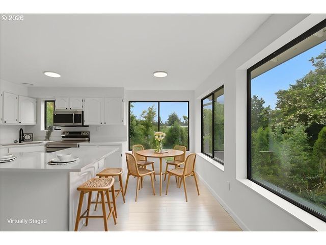 7204 Nw OVERLOOK Dr, Vancouver, WA 98665