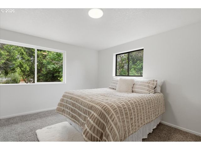 7204 Nw OVERLOOK Dr, Vancouver, WA 98665