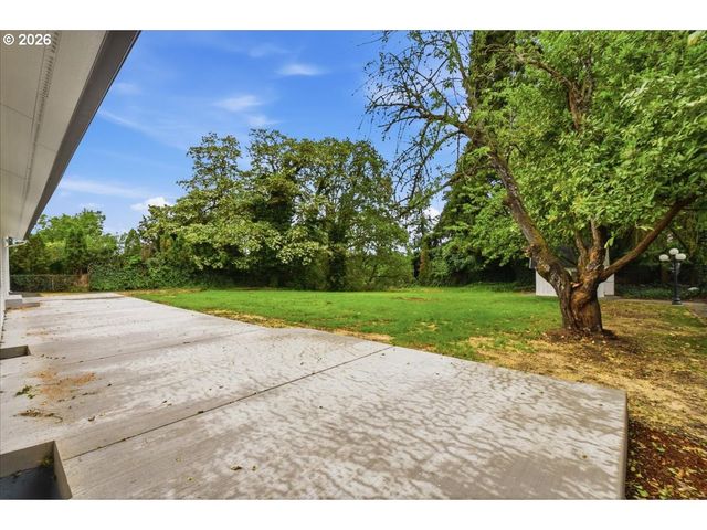 7204 Nw OVERLOOK Dr, Vancouver, WA 98665