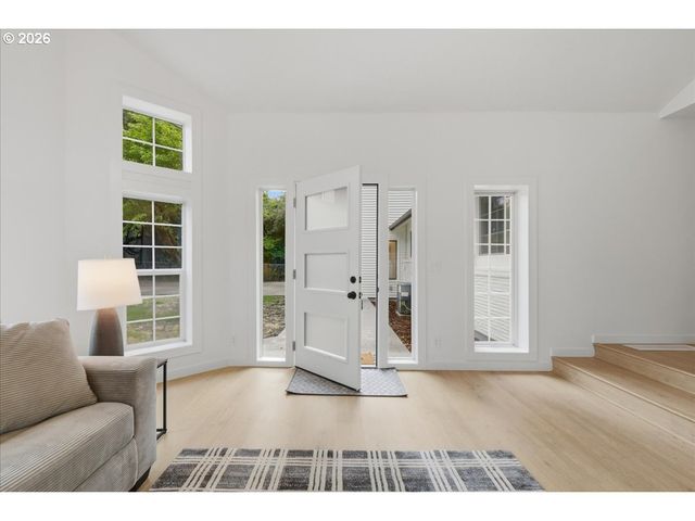 7204 Nw OVERLOOK Dr, Vancouver, WA 98665