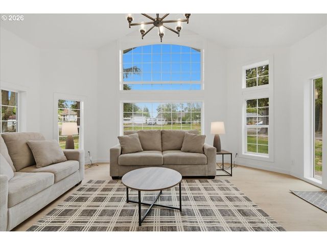 7204 Nw OVERLOOK Dr, Vancouver, WA 98665