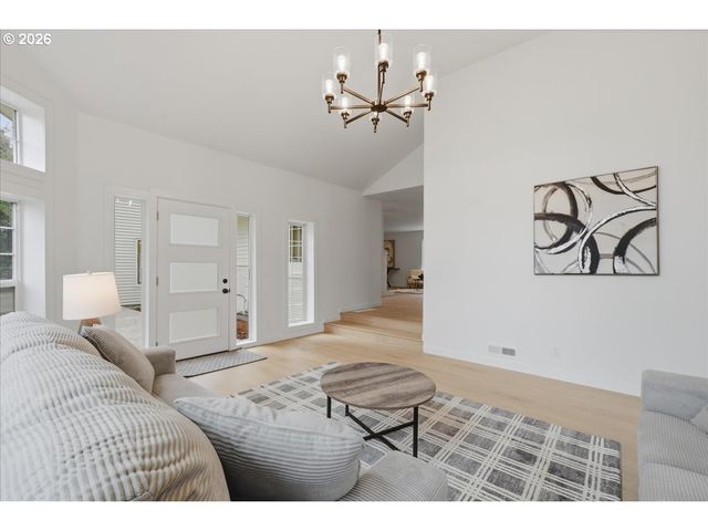 7204 Nw OVERLOOK Dr, Vancouver, WA 98665