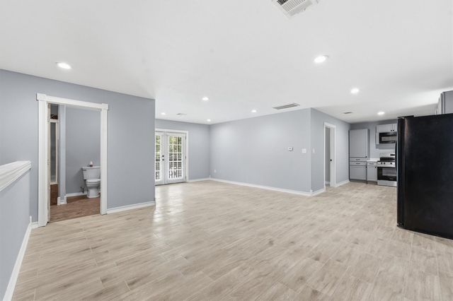 15621 Northland Drive, Porter, TX 77365