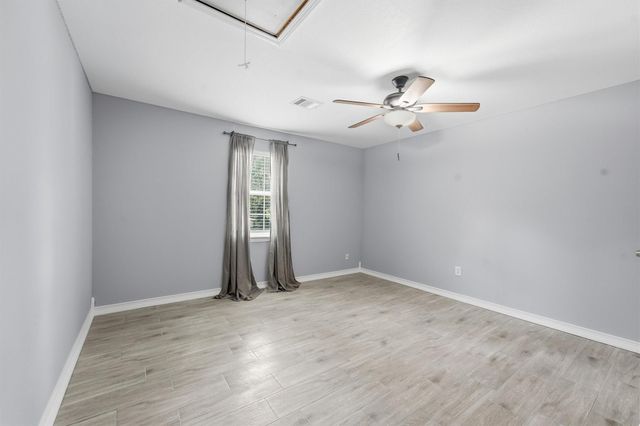 15621 Northland Drive, Porter, TX 77365