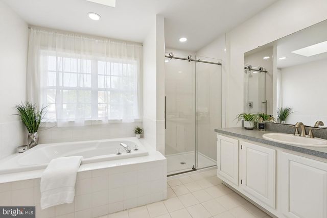 50 HUDNUT LN, Belle Mead, NJ 08502