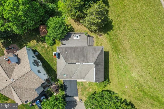 50 HUDNUT LN, Belle Mead, NJ 08502