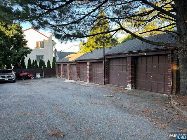 245 Passaic A31, Passaic, NJ 07055