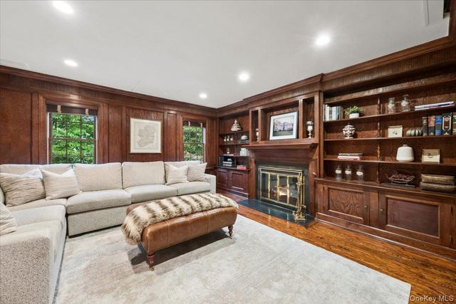 36 Sage Terrace, Scarsdale, NY 10583