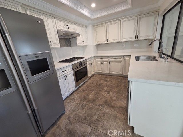 9 Rock Cliff, Pomona, CA 91766