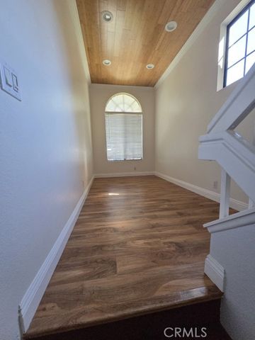 9 Rock Cliff, Pomona, CA 91766